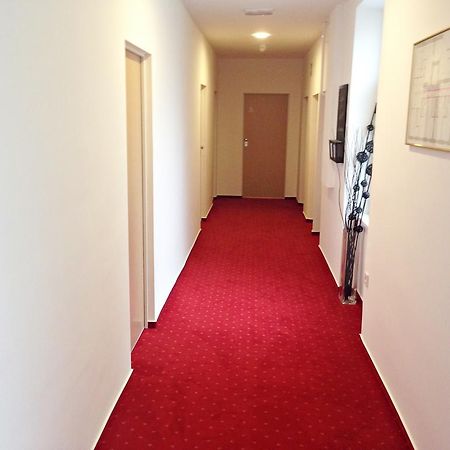 Red Carpet Rooms Zagreb Exterior photo